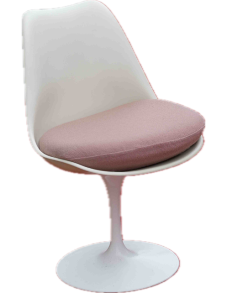 Eero Saarinen (1910–1961) & Knoll International (publisher) 6 swivel chairs
