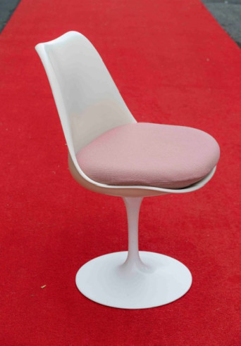 Eero Saarinen (1910–1961) & Knoll...