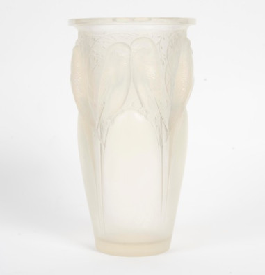 René Lalique-1924 - Opalescent...