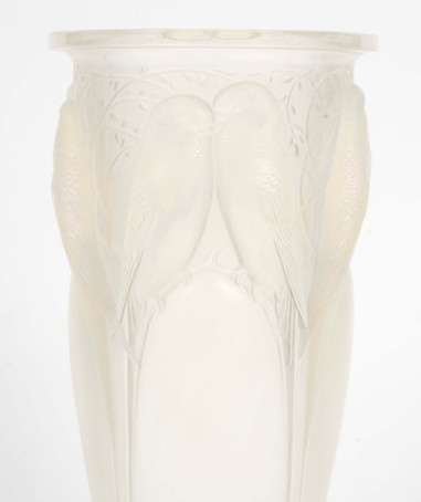 René Lalique-1924 - Opalescent...