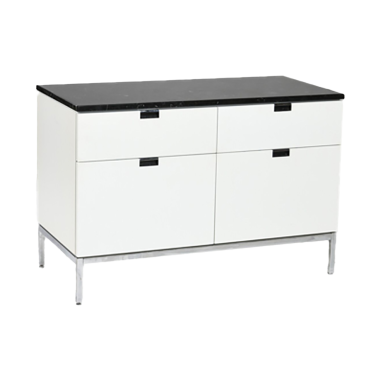 Low sideboard with body in white lacquered wood