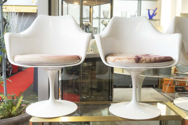 Eero Saarinen (1910–1961) & Knoll –...