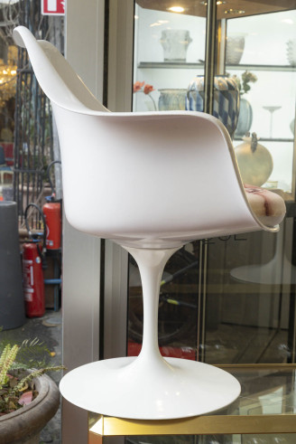 Eero Saarinen (1910–1961) & Knoll –...