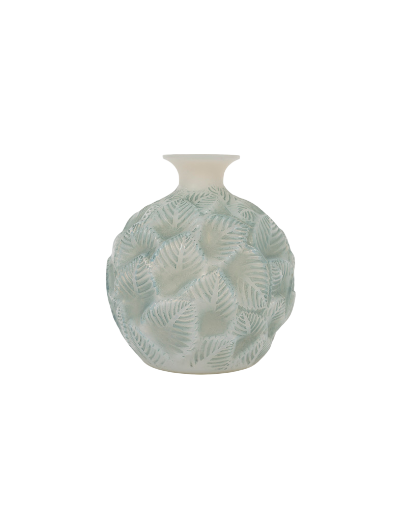 1926 René Lalique - Vase Ormeaux Opalescent