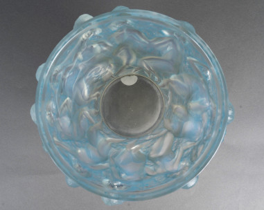 1927 René Lalique – “Bacchantes”...