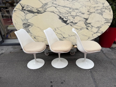 Eero Saarinen & Knoll International –...