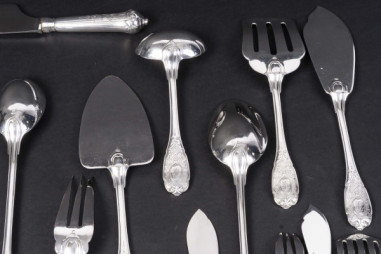 JEAN E. PUIFORCAT - 147-PIECE SILVER...