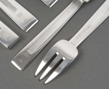 JEAN TETARD – 132-PIECE SOLID SILVER...