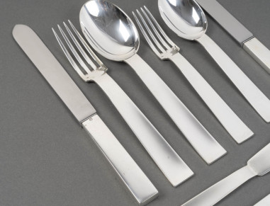 JEAN TETARD – 132-PIECE SOLID SILVER...