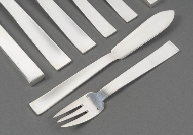 JEAN TETARD – 132-PIECE SOLID SILVER...