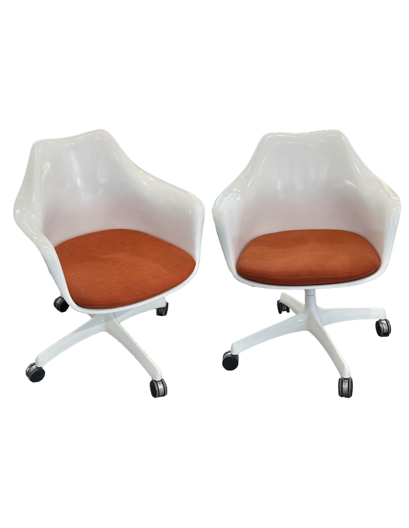 Eero Saarinen for Knoll : Pair of Executive Armchair Tulip 1964