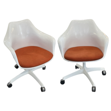 Eero Saarinen pour Knoll : Paire de Fauteuil Exécutive Tulipe 1964