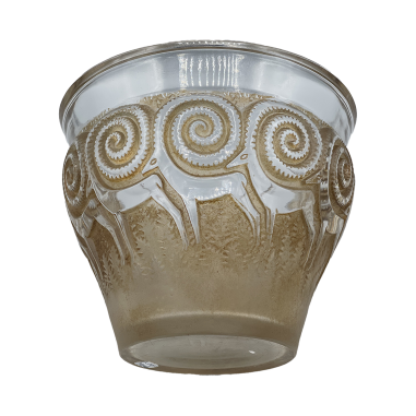 René LALIQUE (1860 - 1945) Vase...